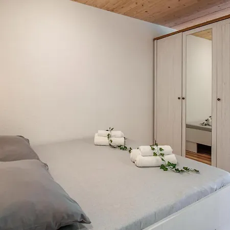 Ferienwohnung Luise Muhlhausen-Ehingen